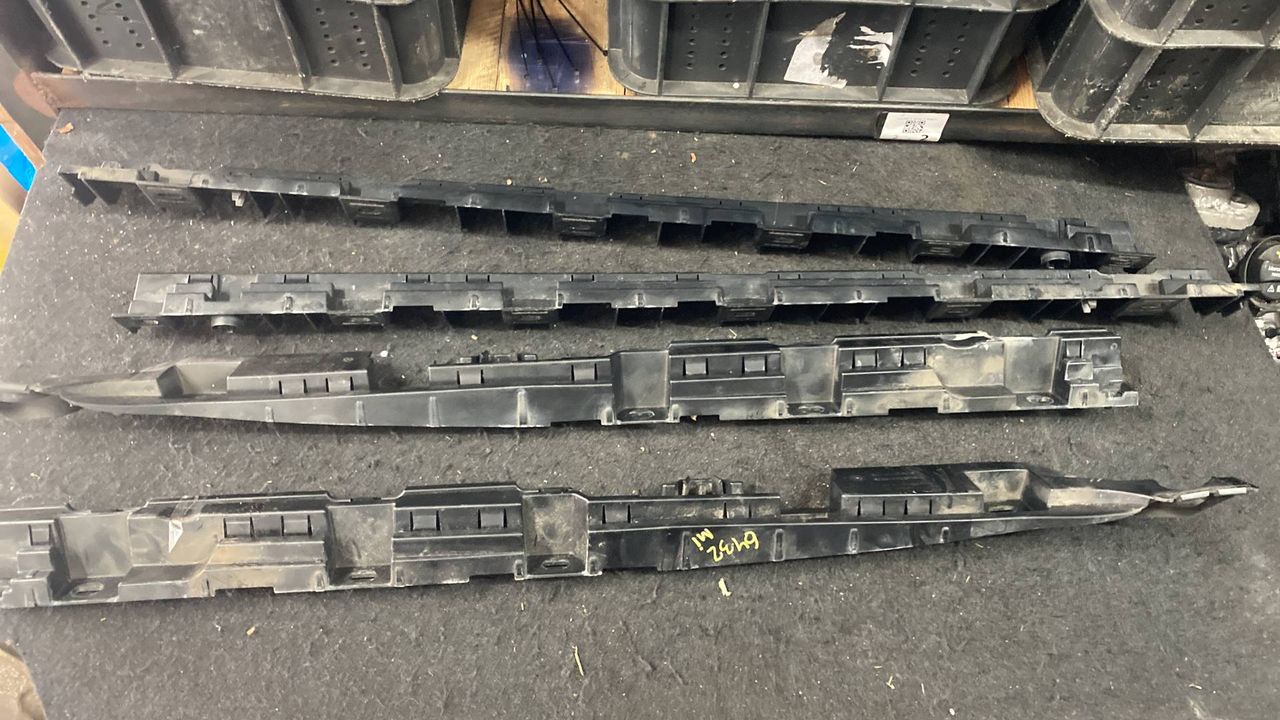 накладка на порог BMW 5 серия F07/F10/F11 F10 2010, 3.5 л., бензин, 22339910