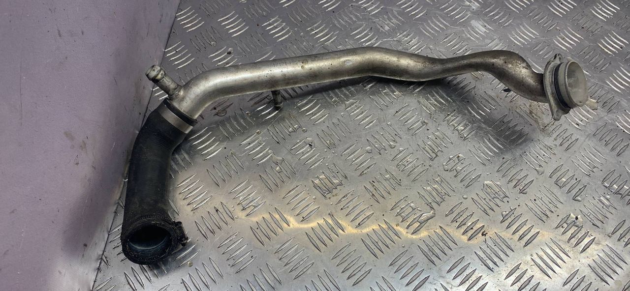 трубка охлаждающей жидкости BMW 5 серия F07/F10/F11 (2009 - 2013)