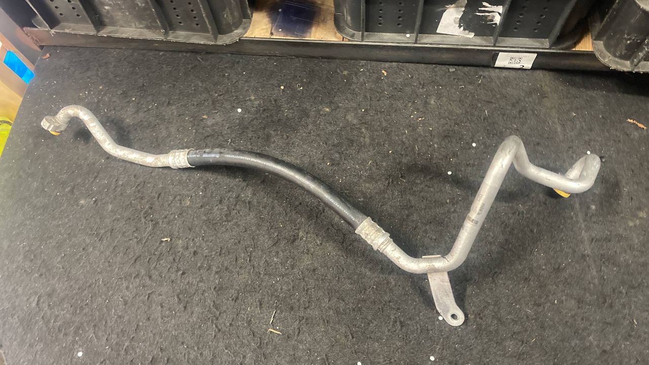 трубка кондиционера BMW 5 серия F07/F10/F11 F10 2010, 3.5 л., бензин, 9209708, 9209708-01