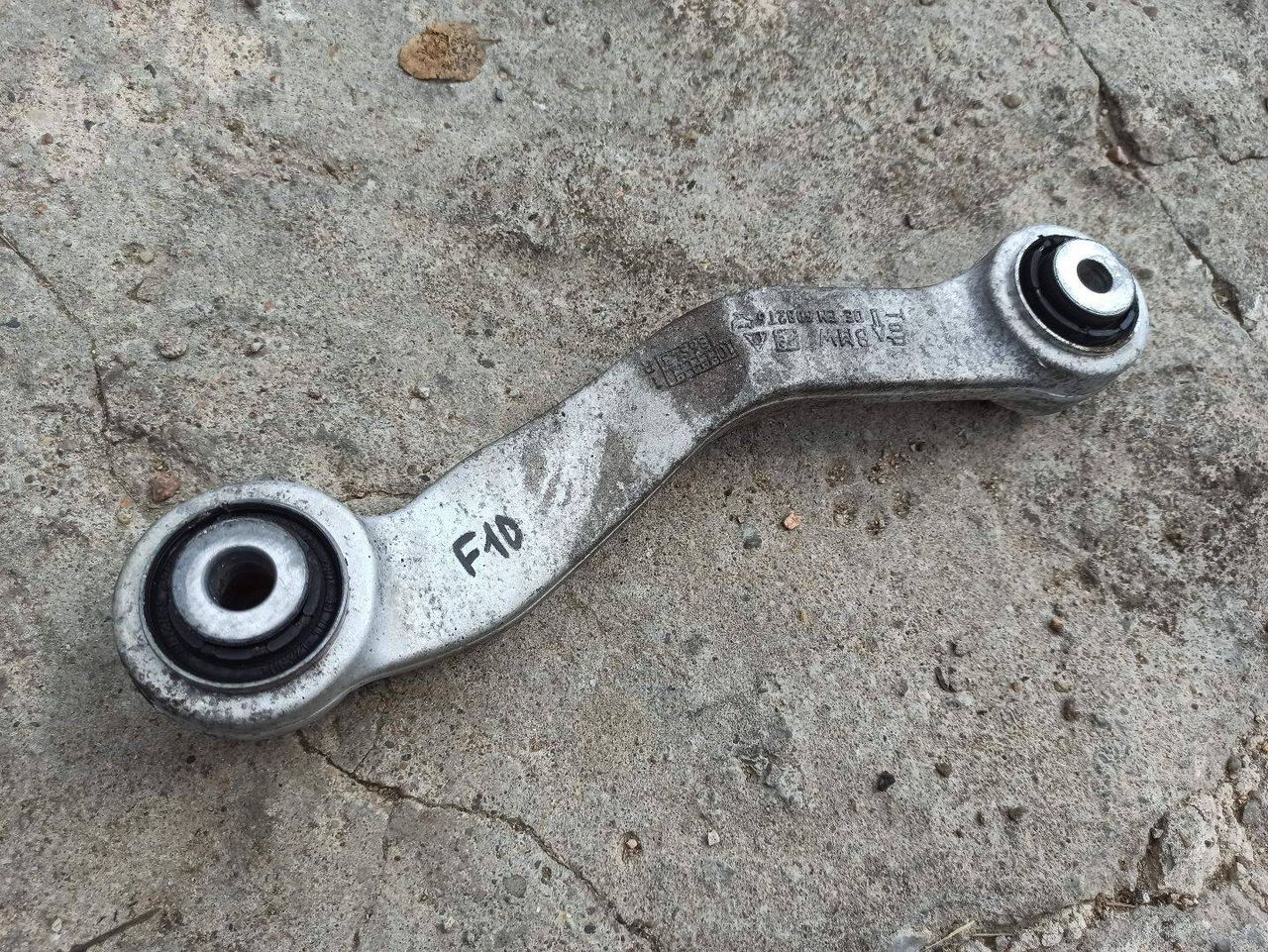 рычаг задний BMW 5 серия F07/F10/F11 F10 2010, 3.5 л., бензин