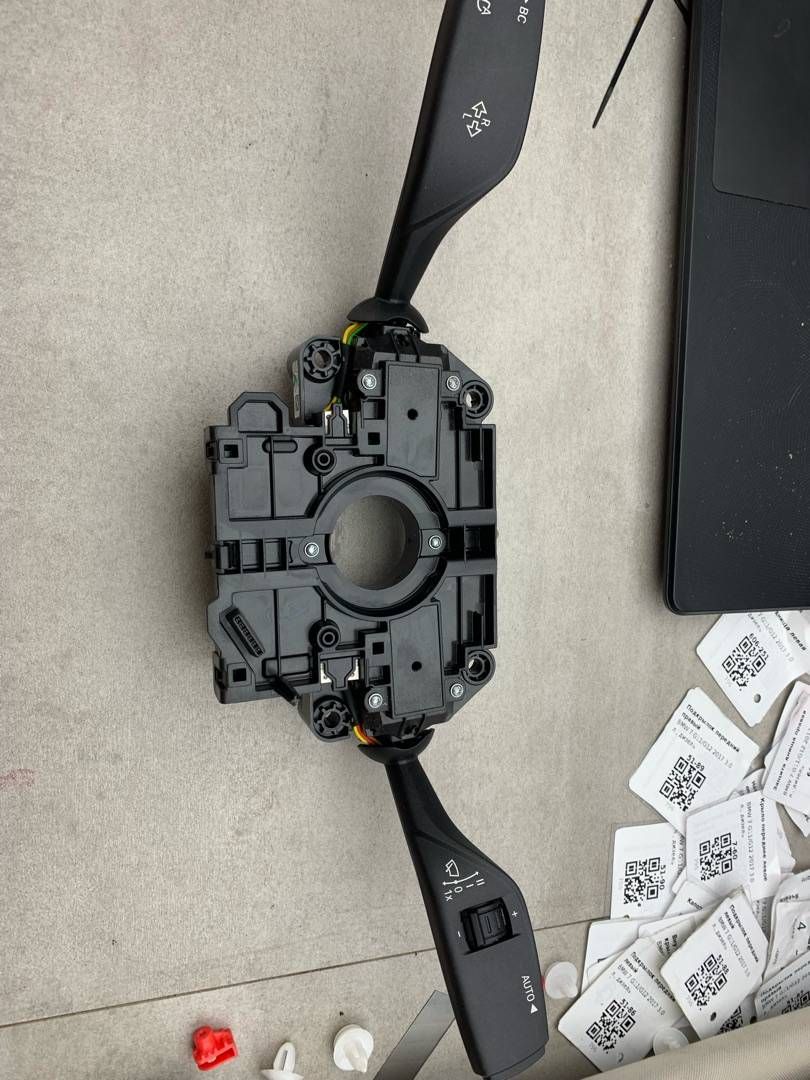 переключатель подрулевой (стрекоза) BMW 7 серия G11/G12 2017, 3.0 л., дизель, 6806353, 61316806353