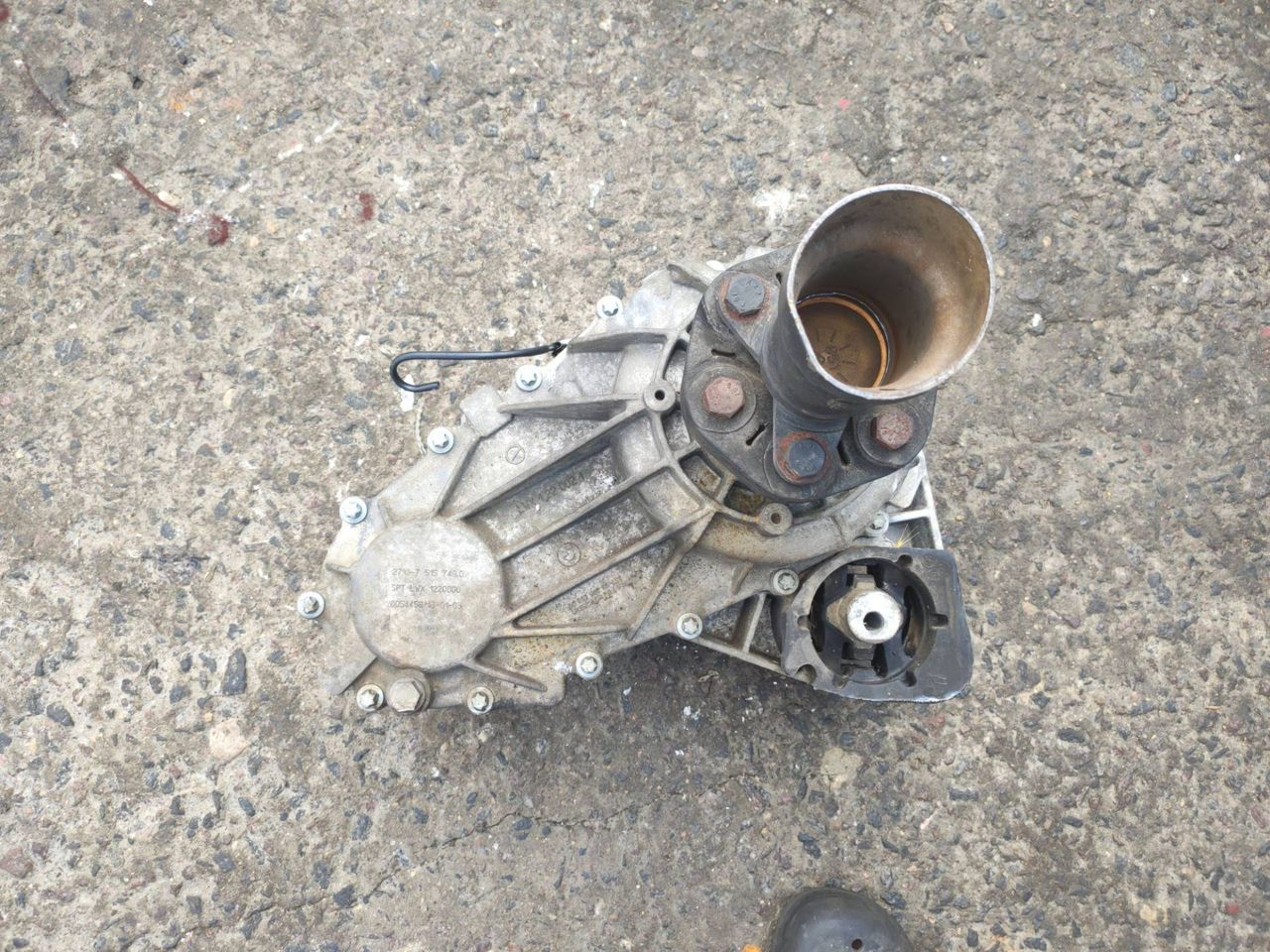 раздаточная коробка BMW X5 E53 2003, 7515748