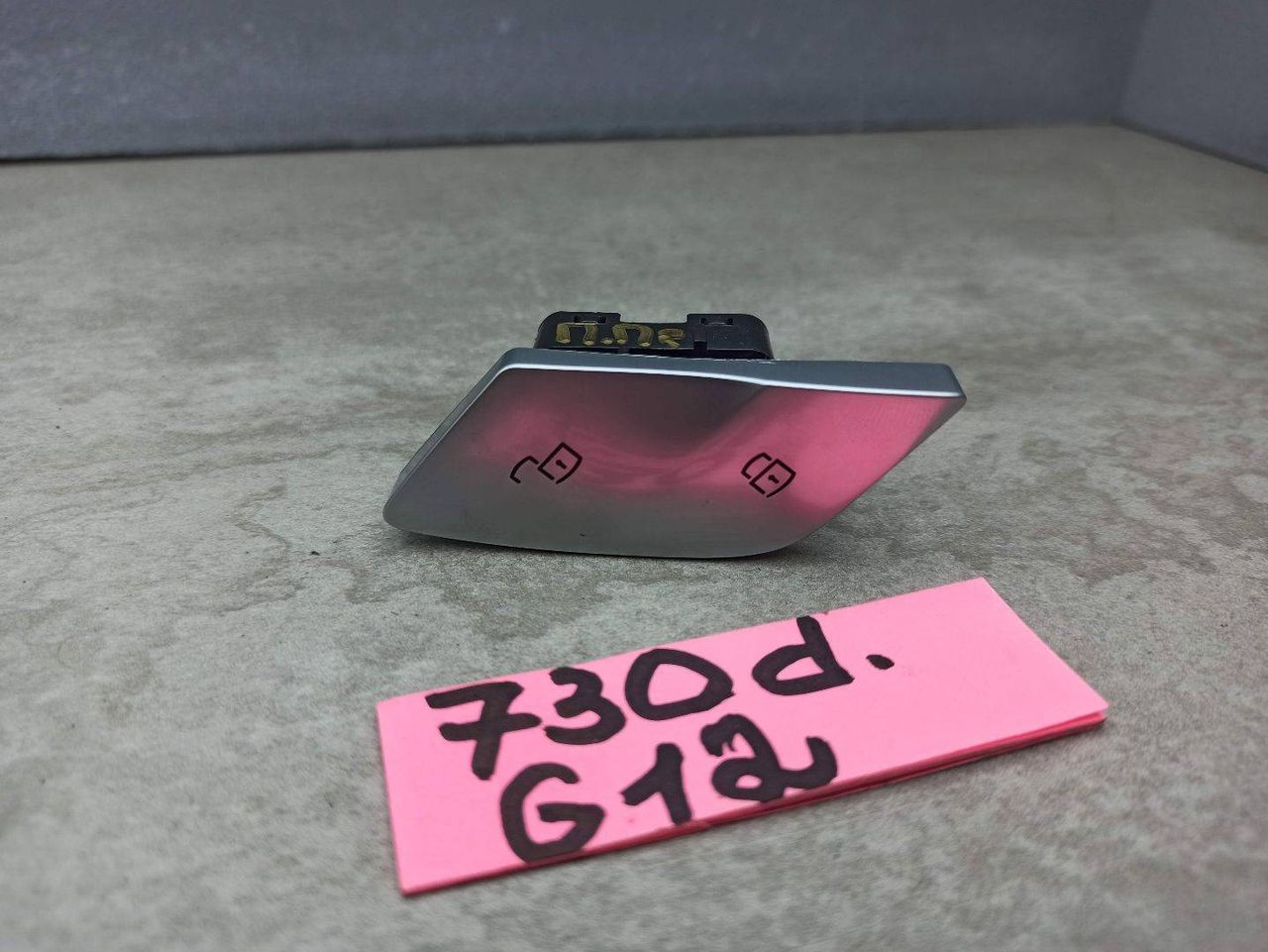кнопка (выключатель) BMW 7 серия G11/G12 2017, 3.0 л., дизель, 9299462