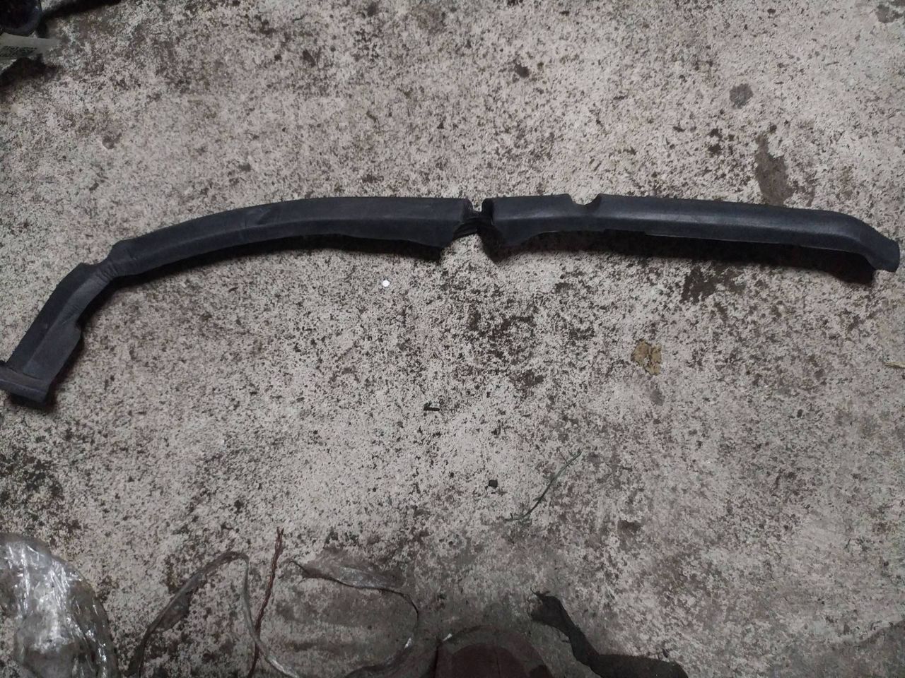 уплотнитель двери BMW 5 серия F07/F10/F11 2010, 9134503