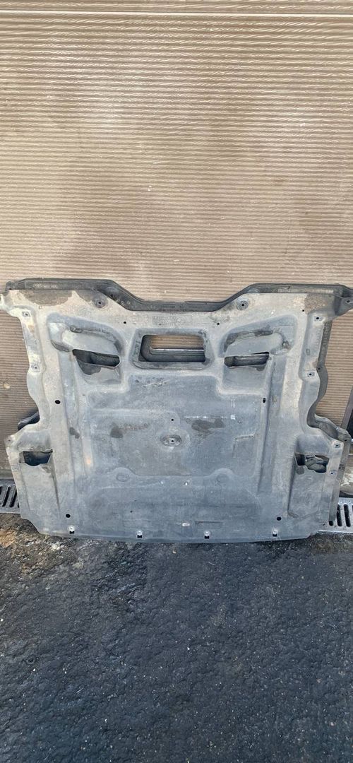 защита двигателя BMW 5 серия F07/F10/F11 2012, 748506