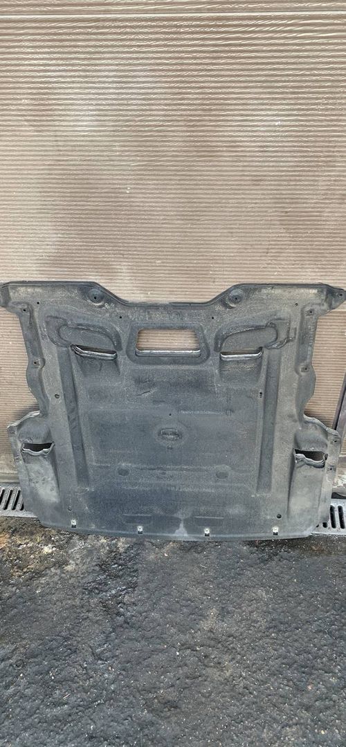 защита двигателя BMW 5 серия F07/F10/F11 2012, 748506