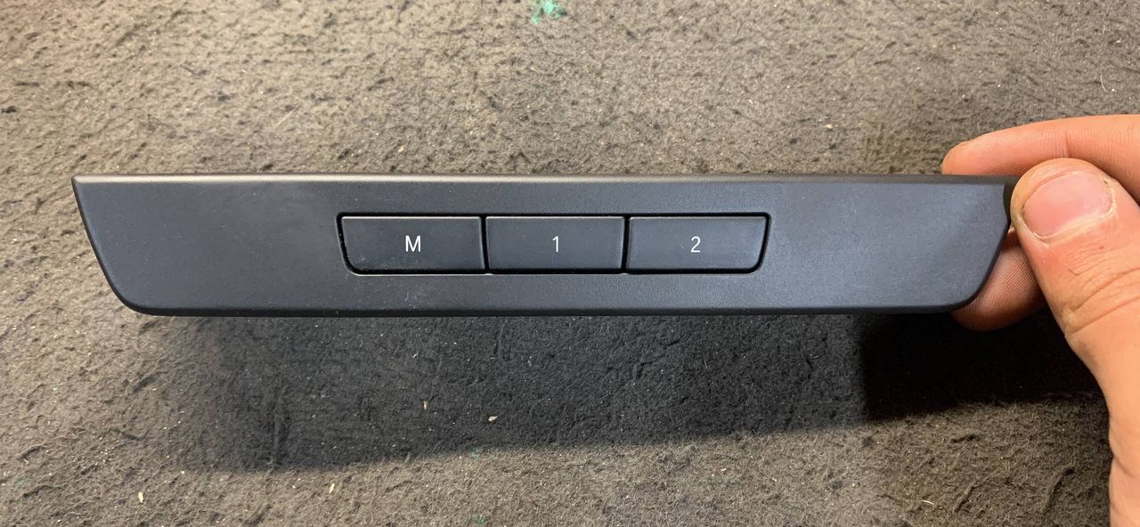 блок управления сиденьем BMW 5 серия F07/F10/F11 2010, 3.5 л., бензин, 9215808