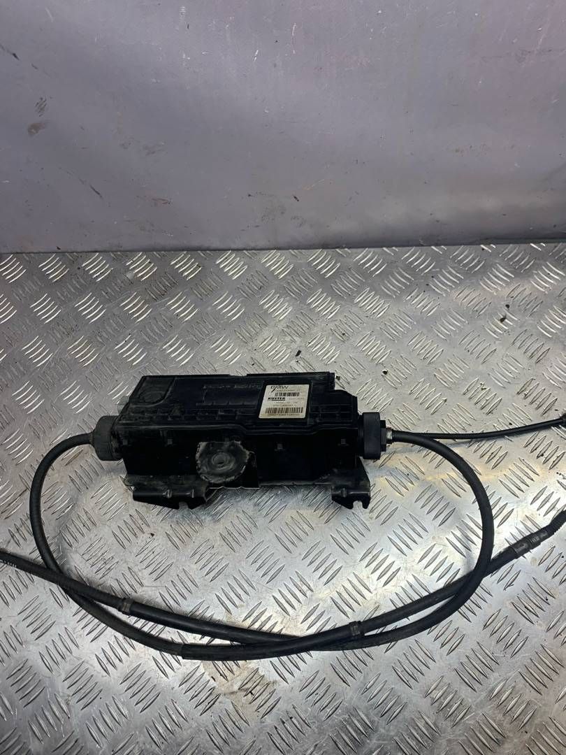 электроручник BMW 7 серия F01/F02 2010, 6796892