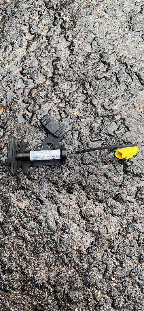 пиропатрон петли капота BMW X5 F15 2016, 4.0 л., дизель, 7326019