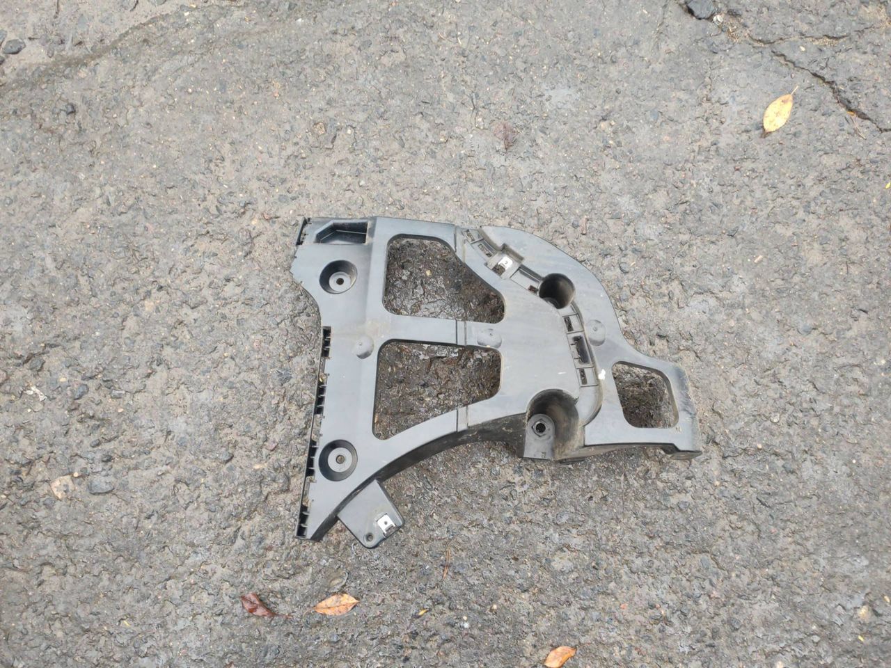 Крепление бампера заднего BMW X5 M E70 2010, 4.4 л., S63 B44 A, бензин, правый руль, 7158445