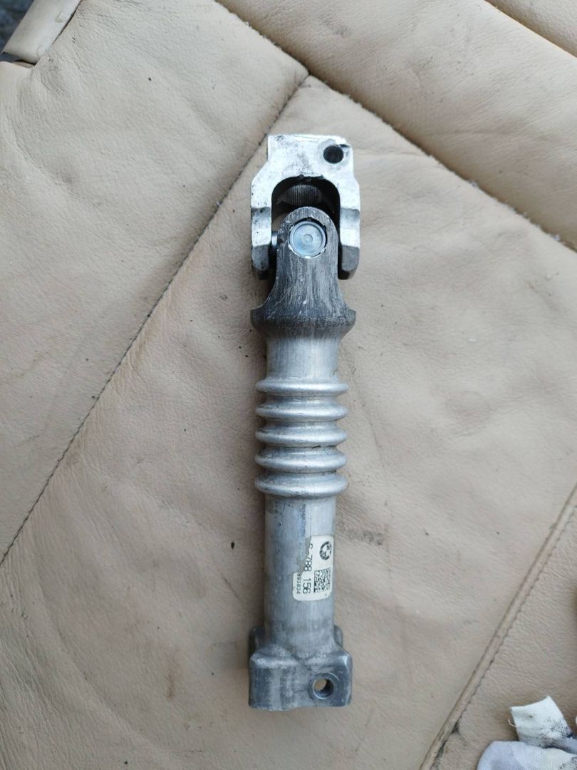 рулевой карданчик BMW 5 серия F07/F10/F11 2012, 6788156