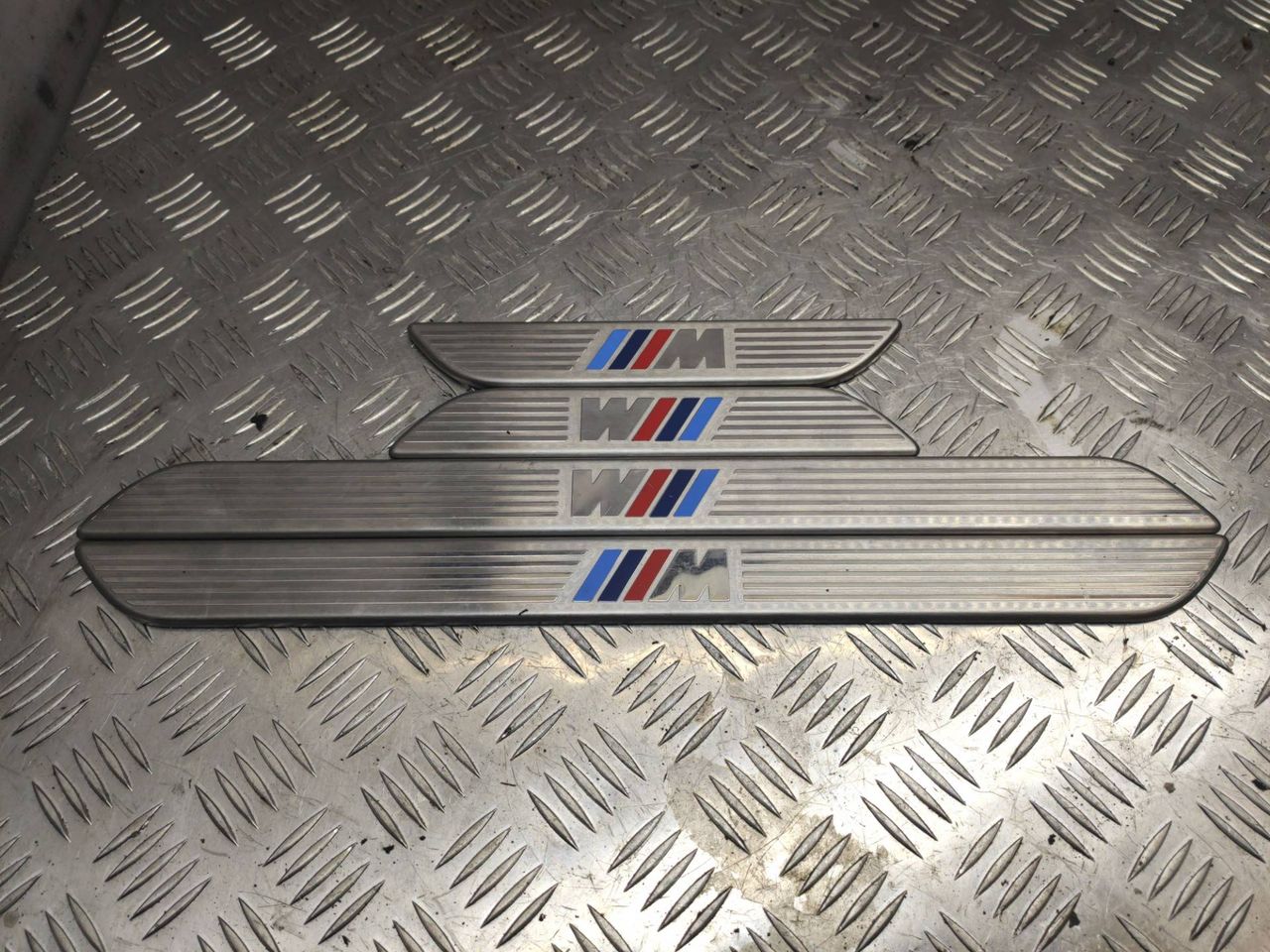 накладка на порог внутренняя BMW X5 M E70 2010, 4.4 л., S63 B44 A, бензин, правый руль