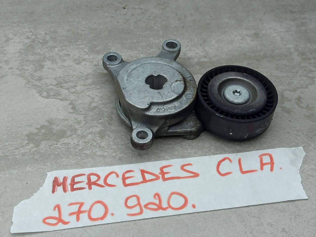 натяжитель Mercedes-Benz CLA-Класс C117 2015, 2.0 л., M 270.920, бензин, A2702000370