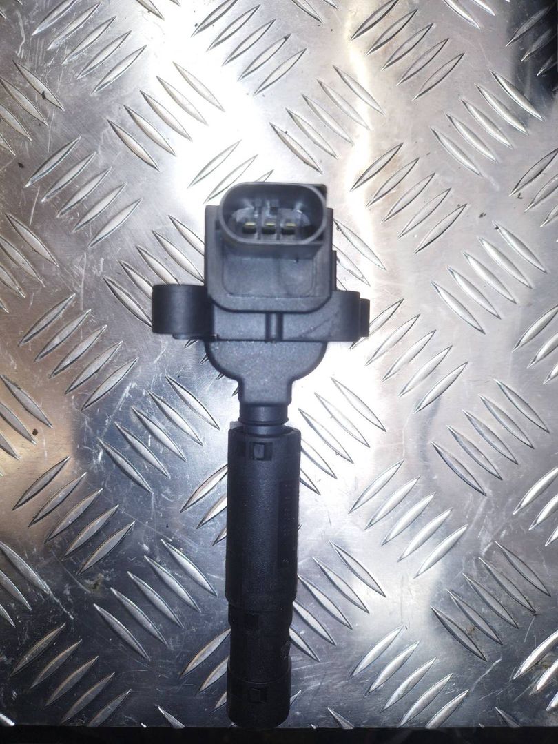 катушка зажигания Mercedes-Benz E-Класс W212/S212/C207/A207 2012, 2.0 л., бензин, A0001502580