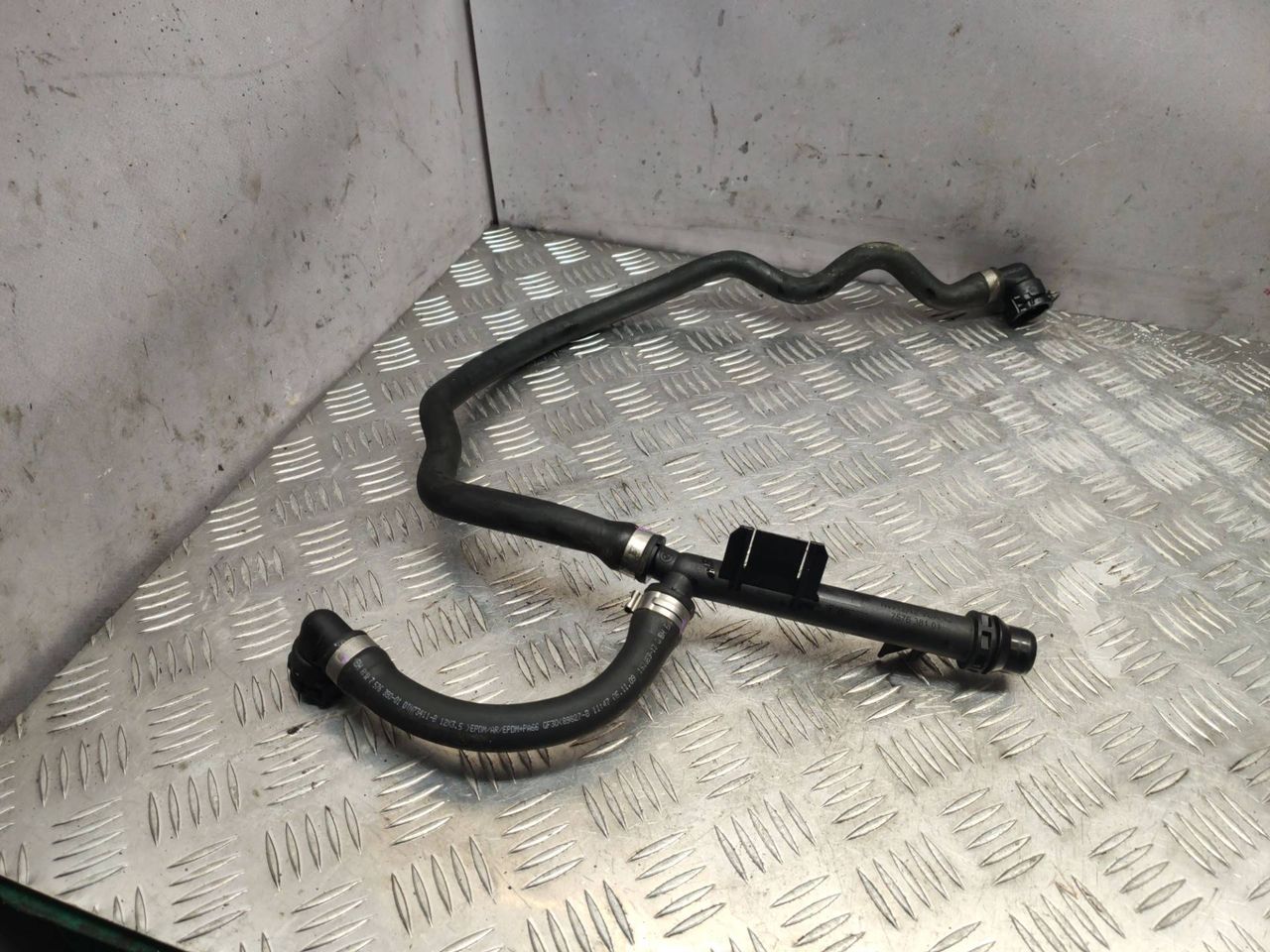 патрубок радиатора BMW X5 M E70 2010, 4.4 л., S63 B44 A, бензин, правый руль, 7576380