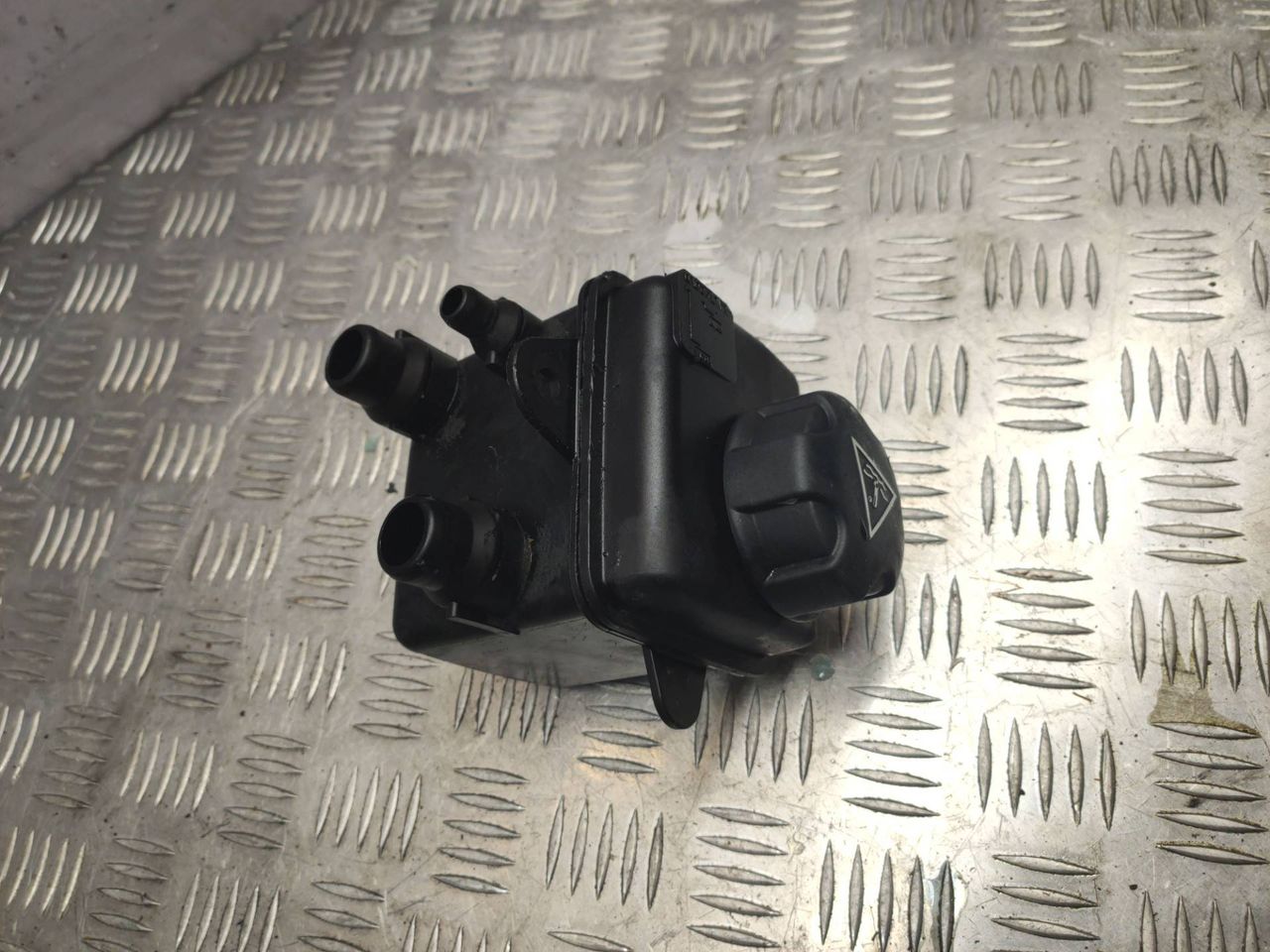 бачок расширительный BMW X5 M E70 2010, 4.4 л., S63 B44 A, бензин, правый руль, 7589526