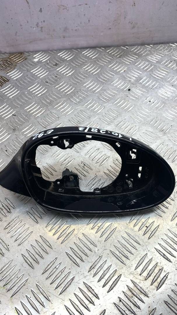 рамка зеркала левого BMW 3 серия E90/E91/E92/E93 2007, 3.0 л., N53 B30 A, бензин, АКПП, черный, купе, 7176190