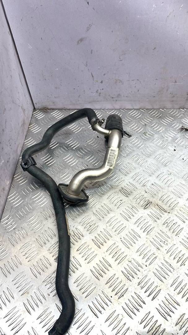 патрубок радиатора BMW 5 серия F07/F10/F11 2011, 2.5 л., N52 B25 AF, бензин, 7581873010