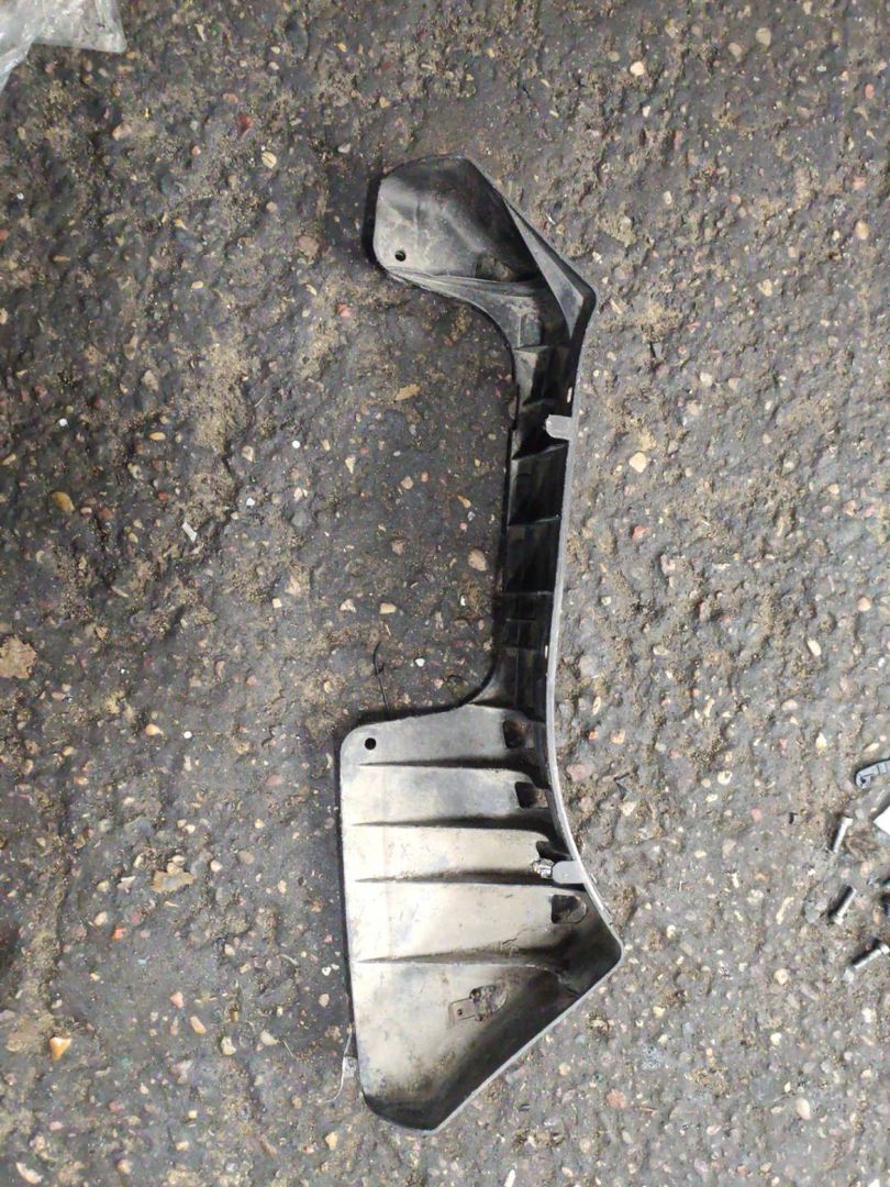Крепление бампера заднего BMW 5 серия E60/E61 2004, 7063431