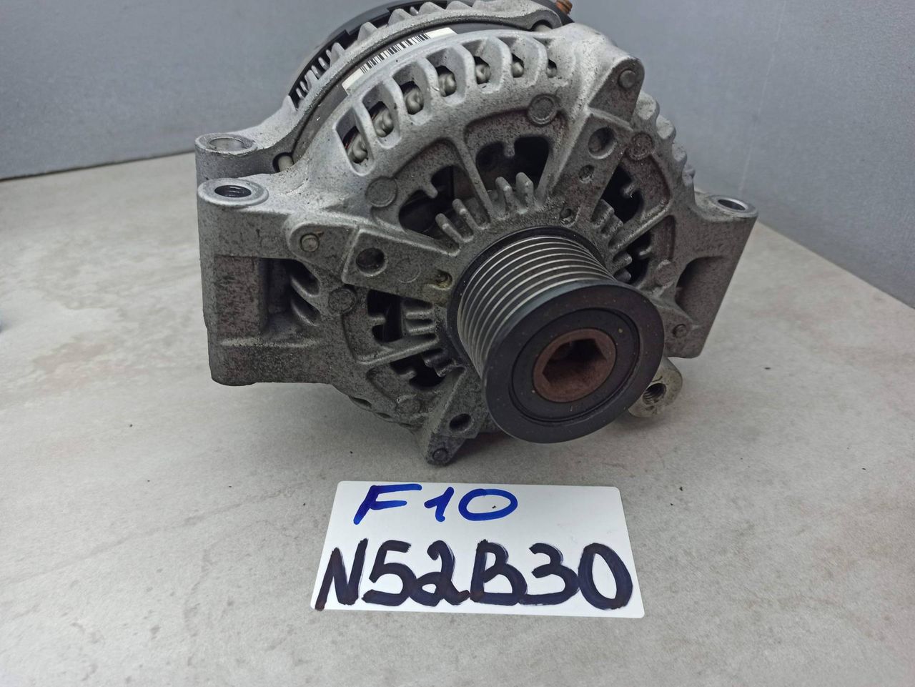 генератор BMW 5 серия F07/F10/F11 2011, 3.0 л., N52 B30 AF, бензин