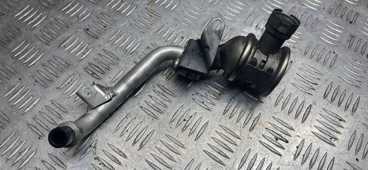 клапан EGR BMW 7 серия E65/E66/E67 2004, 3.6 л., N62 B36, бензин, правый руль, 7508273