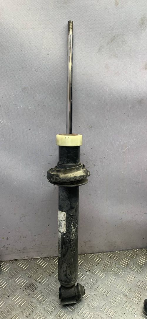 амортизатор задний правый BMW 5 серия F07/F10/F11 2012, 2.0 л., N47 D20 C, дизель, АКПП, седан