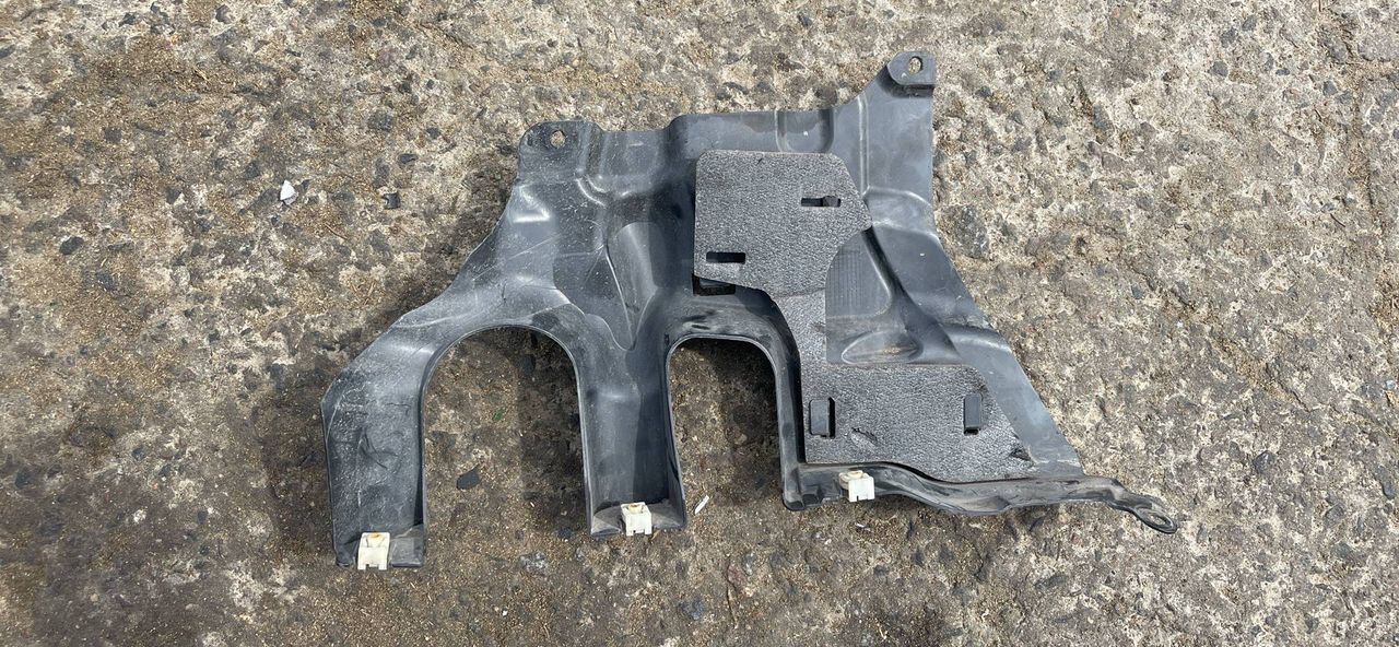 защита рулевой рейки BMW 5 серия G30/G31 G31 2018, 2.0 л., B48 B20 A, бензин, задний привод, правый руль, 7340192