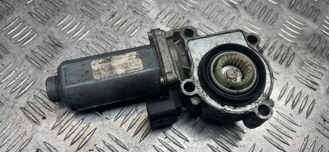 электромотор раздаточной коробки Nissan Patrol Y62 2014, 0130008517, 8602222821