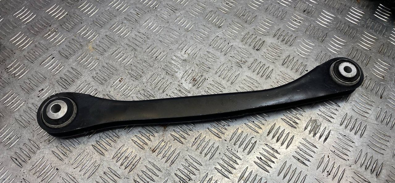 рычаг задний BMW 5 серия G30/G31 G31 2018, 2.0 л., B48 B20 A, бензин, 33325861125