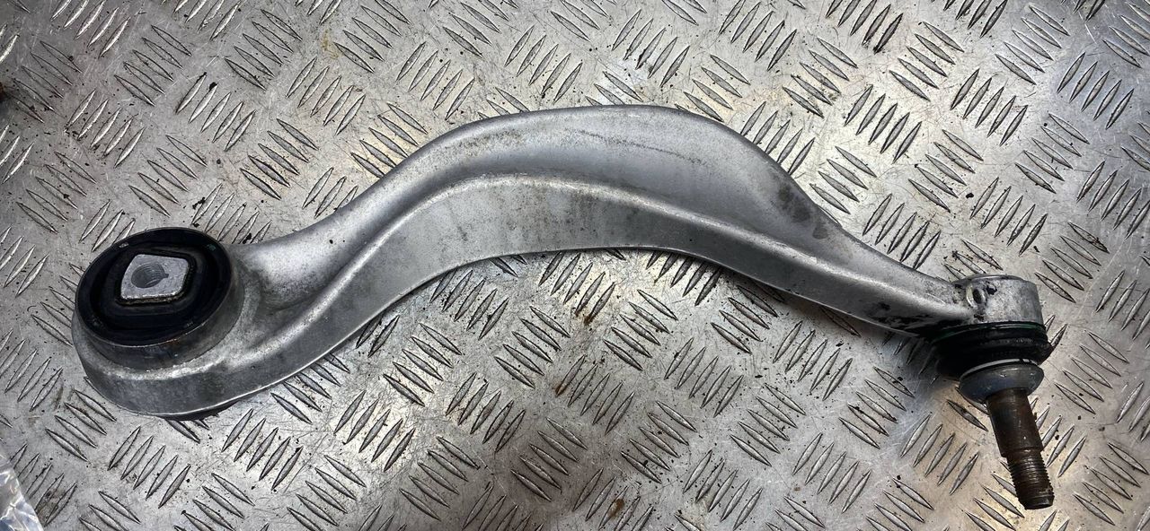 рычаг передний правый BMW 5 серия G30/G31 G31 2018, 2.0 л., B48 B20 A, бензин, 6082T6