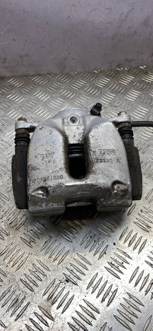 суппорт передний правый BMW 5 серия G30/G31 G31 2018, 2.0 л., B48 B20 A, бензин, задний привод, правый руль, 53390A