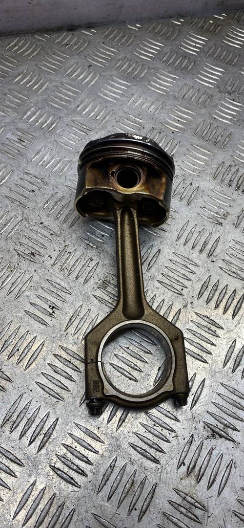 поршень BMW 5 серия F07/F10/F11 2010, 3.0 л., N55 B30 A, бензин
