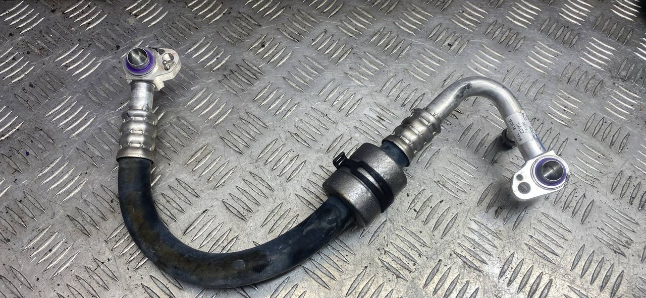трубка кондиционера BMW 5 серия G30/G31 G31 2018, 2.0 л., B48 B20 A, бензин, задний привод, правый руль, 9321594