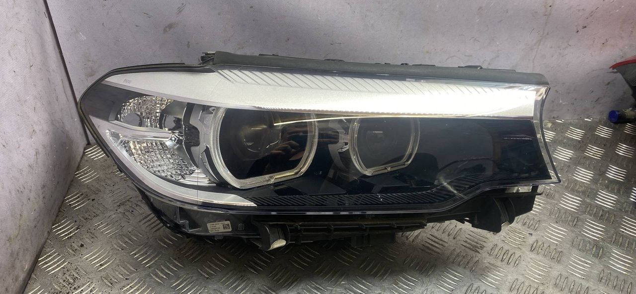 фара правая BMW 5 серия G30/G31 G31 2018, 2.0 л., B48 B20 A, бензин, задний привод, правый руль, 1039002, 10392041000, 20180425, 106400437576, 7439186