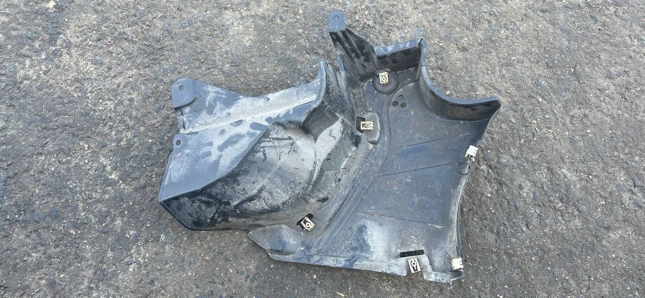 защита днища BMW 5 серия G30/G31 G31 2018, 2.0 л., B48 B20 A, бензин, задний привод, правый руль, 7340788