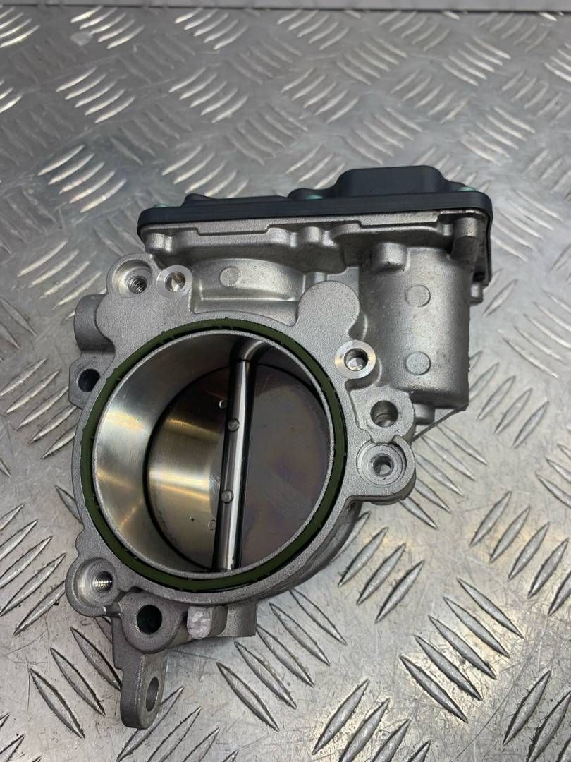 заслонка дроссельная BMW 5 серия G30/G31 G31 2018, 2.0 л., B48 B20 A, бензин, задний привод, правый руль, 8623324