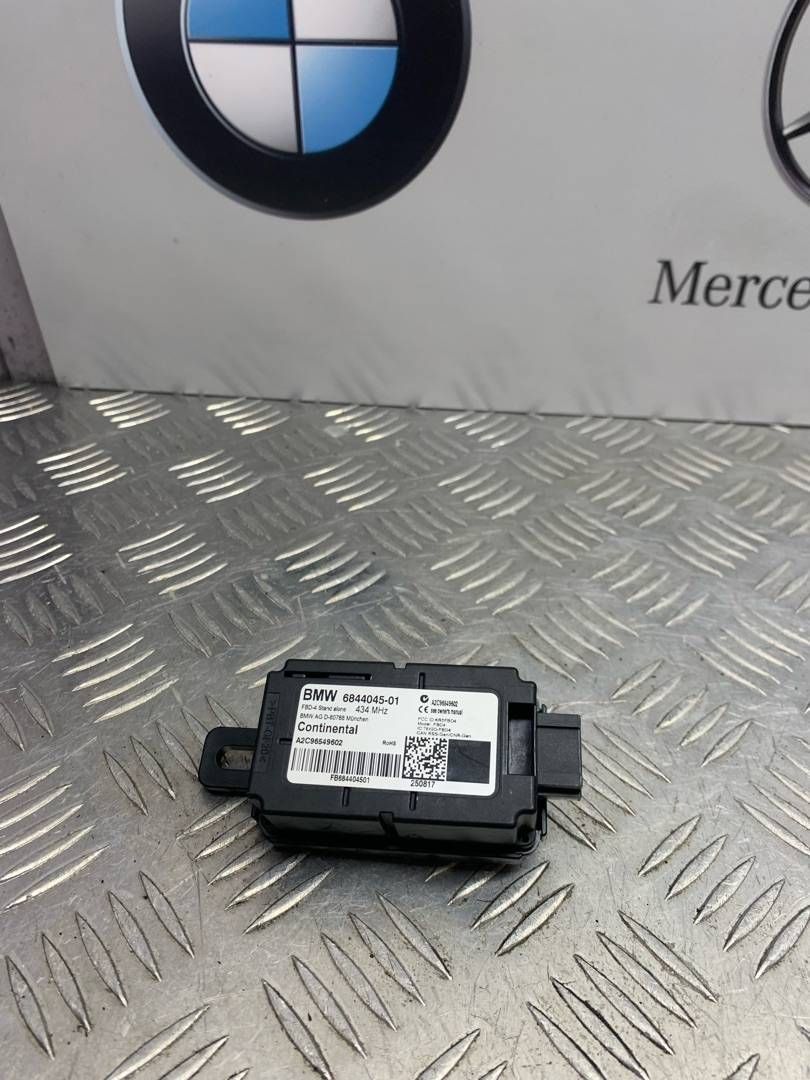 усилитель антенны BMW 5 серия G30/G31 2017, 3.0 л., дизель, 6844045