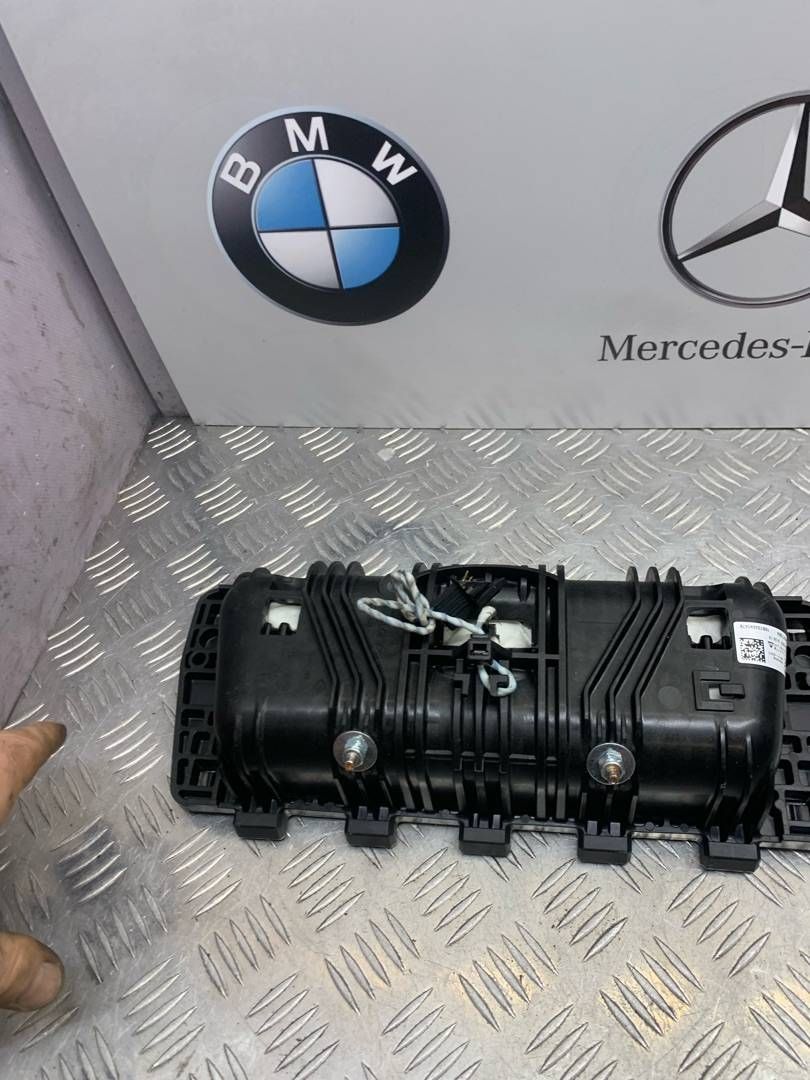 подушка безопасности пассажира BMW 5 серия G30/G31 G31 2018, 2.0 л., B48 B20 A, бензин, задний привод, правый руль