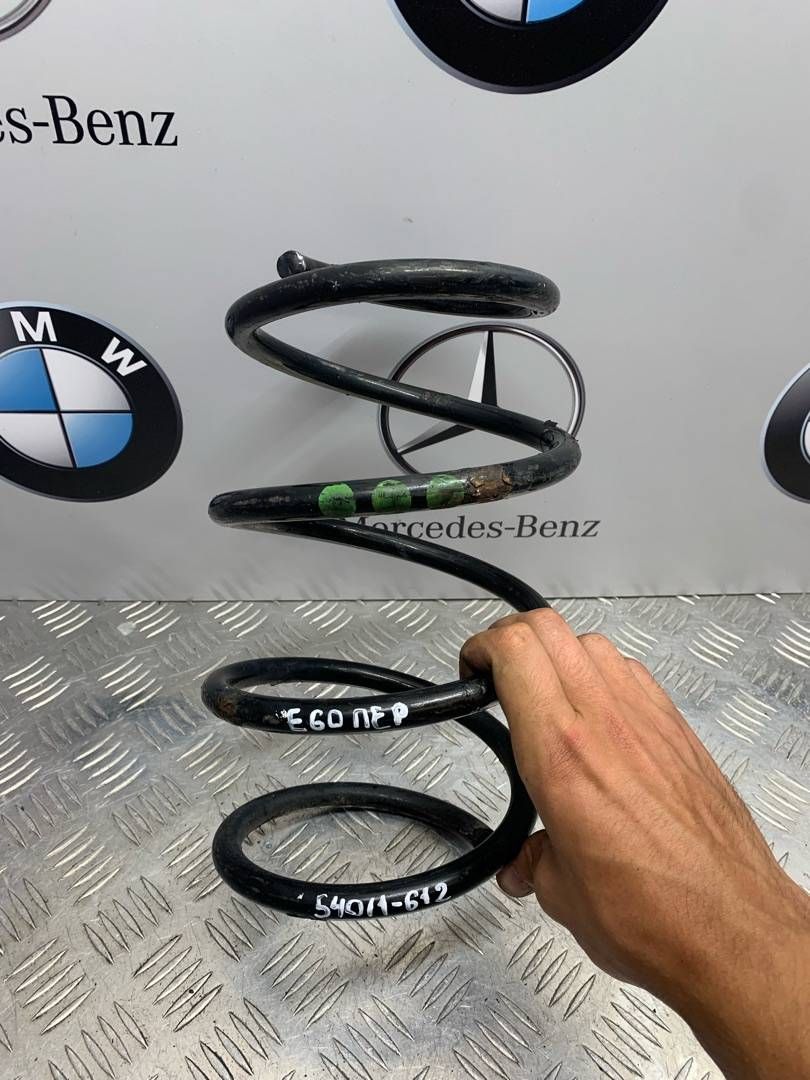 пружина передняя BMW 5 серия E60/E61 2006