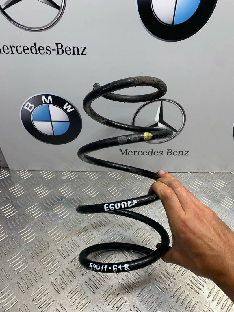пружина передняя BMW 5 серия E60/E61 2002