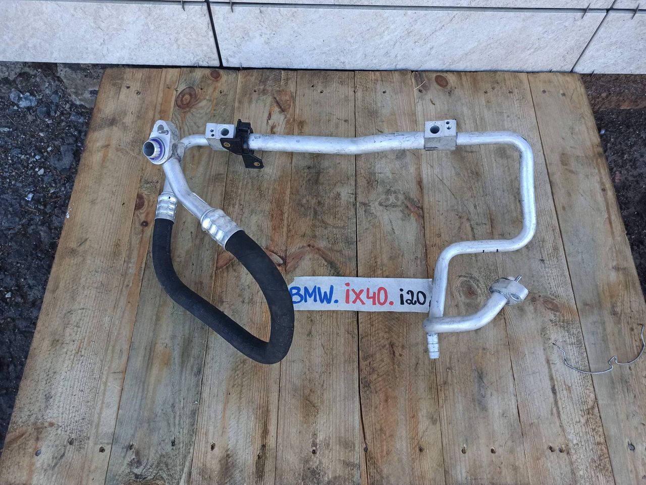 трубка кондиционера BMW iX I20 2022, электро, полный привод, правый руль, 5A01C90