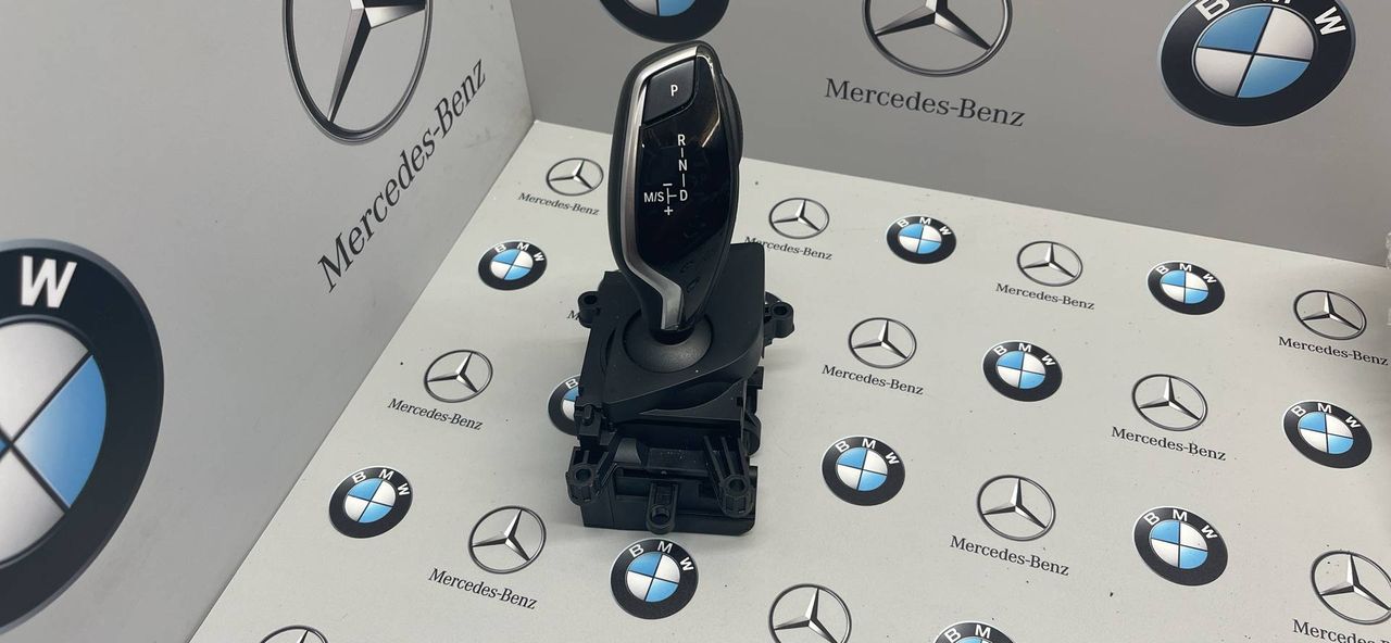 кулиса BMW 5 серия G30/G31 G31 2018, 2.0 л., B48 B20 A, бензин, задний привод, правый руль, 7947692