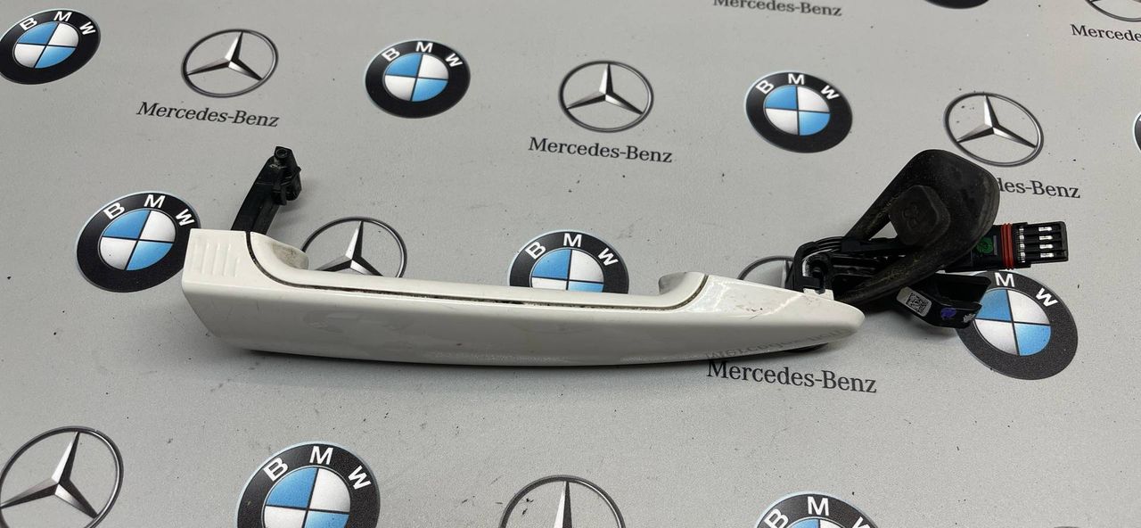 ручка наружная BMW 3 серия F30/F31/F34 2012, 7300052