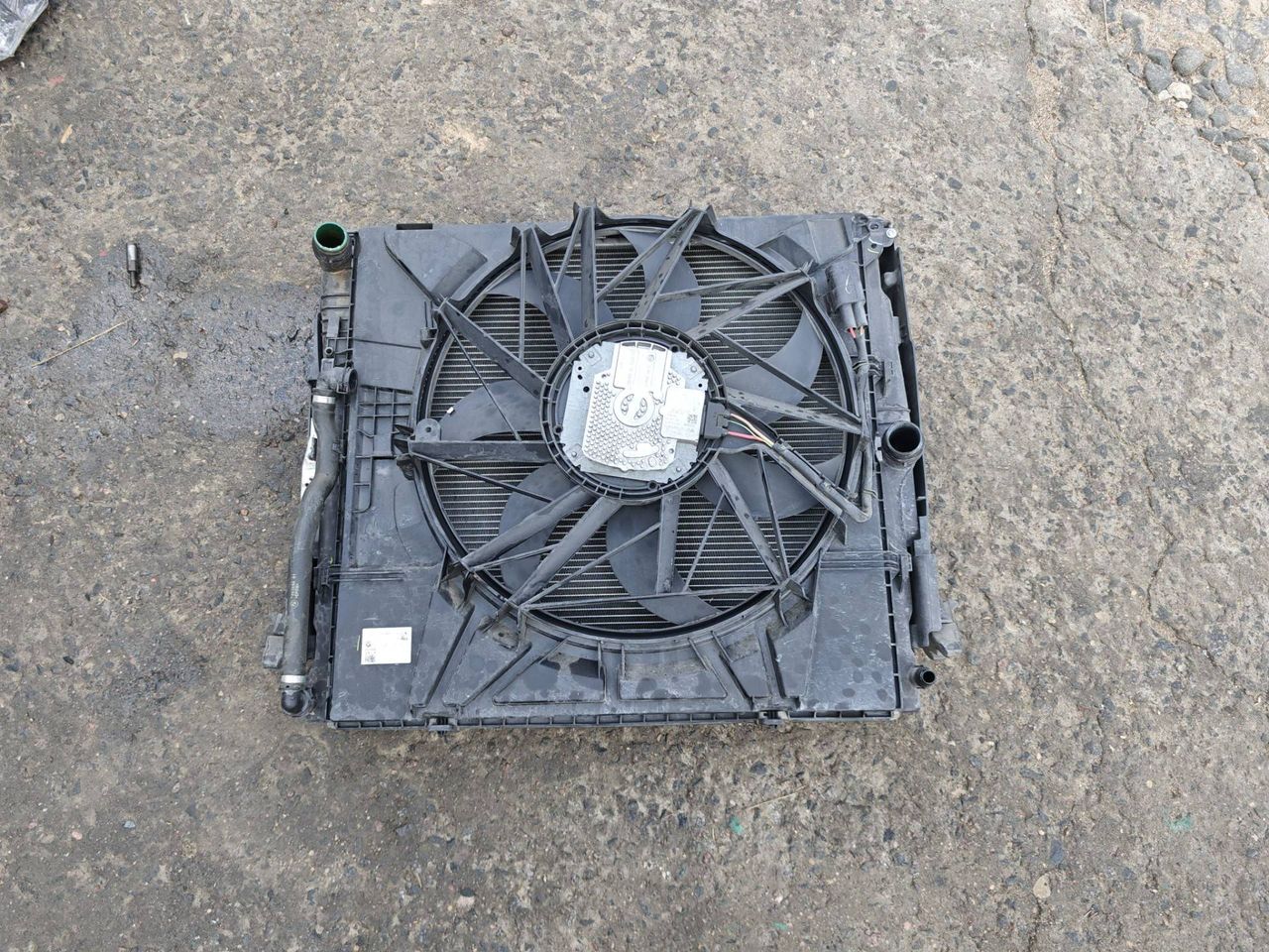 кассета радиаторов BMW X3 F25 2011, 3.0 л., N52 B30, бензин, 6569108
