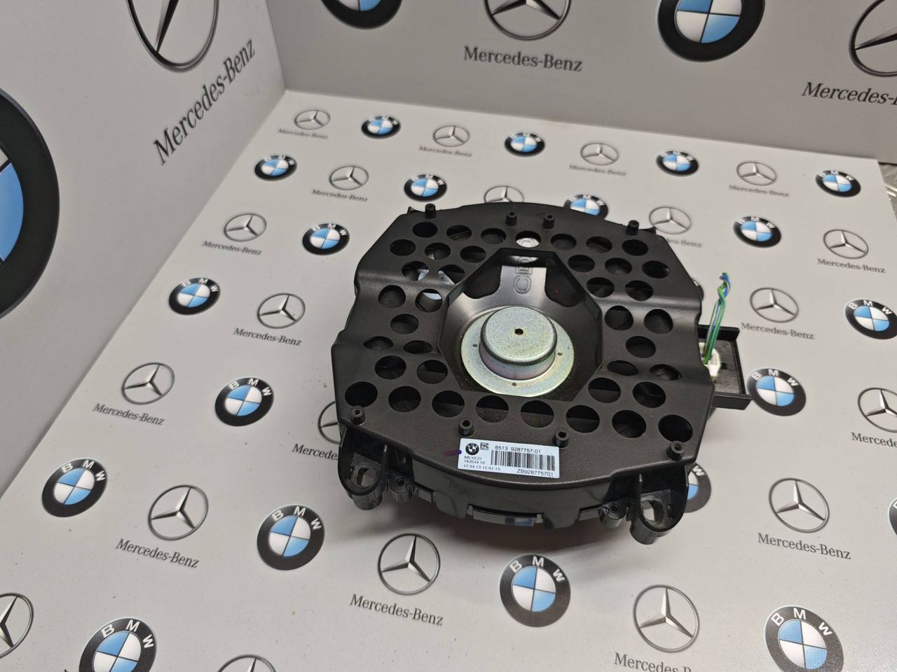 сабвуфер BMW X3 F25 2014, 2.8 л., бензин, 9287757