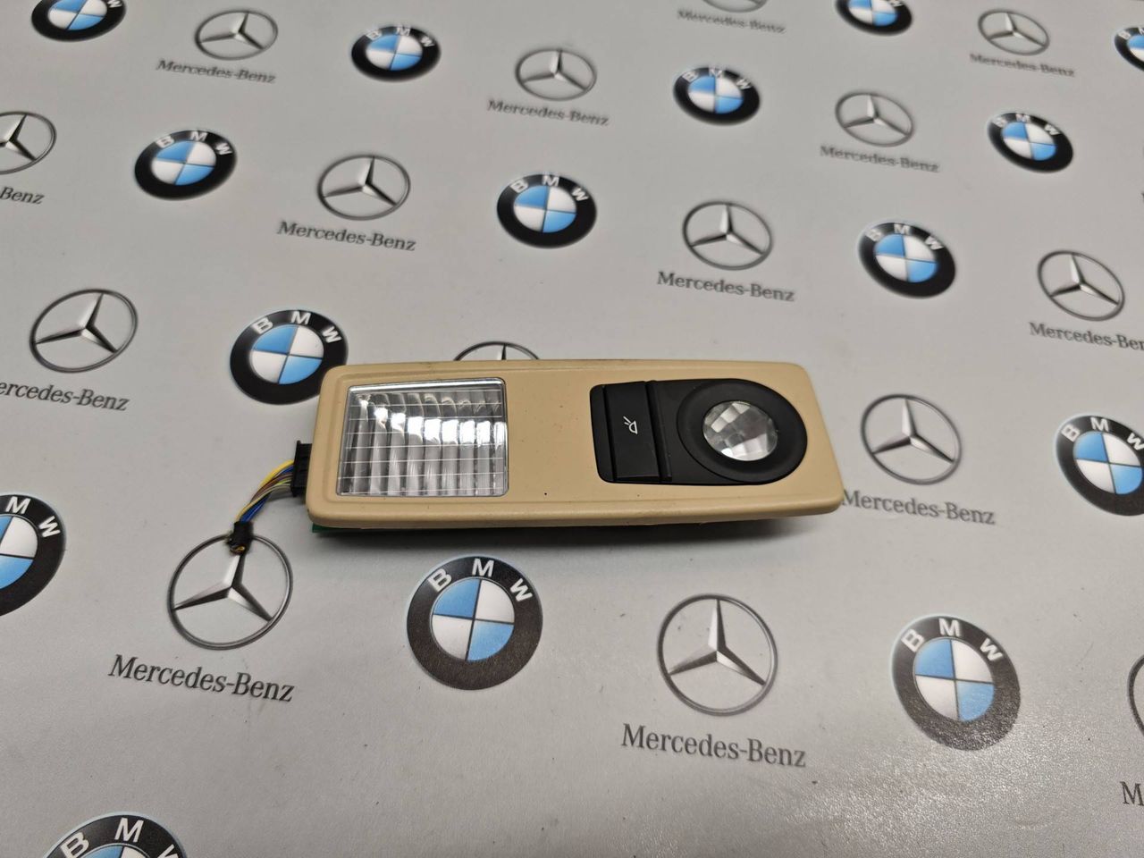 фонарь салона (плафон) BMW X3 F25 2014, 2.8 л., бензин, 6976055
