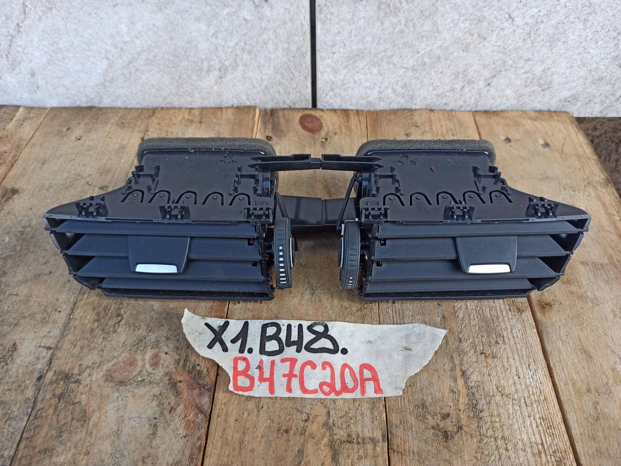 дефлектор обдува салона BMW X1 F48 2017, 1.8 л., дизель, АКПП, 475, полный привод, 9292741