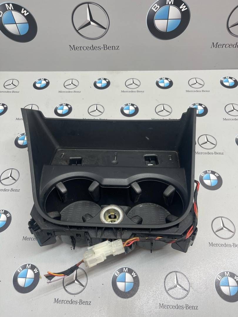 подстаканник BMW X3 F25 2011, 3.0 л., N52 B30, бензин, 9184498