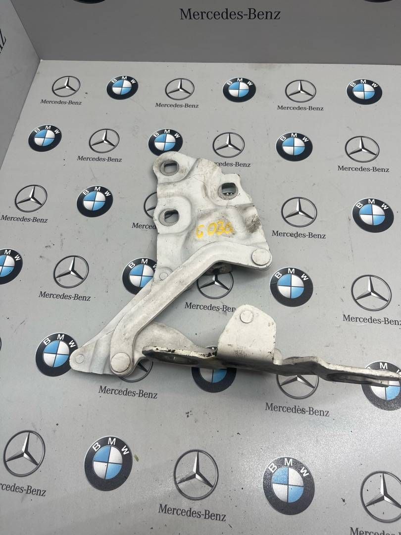 петля капота правая BMW X3 F25 2011, 3.0 л., N52 B30, бензин, 7210730