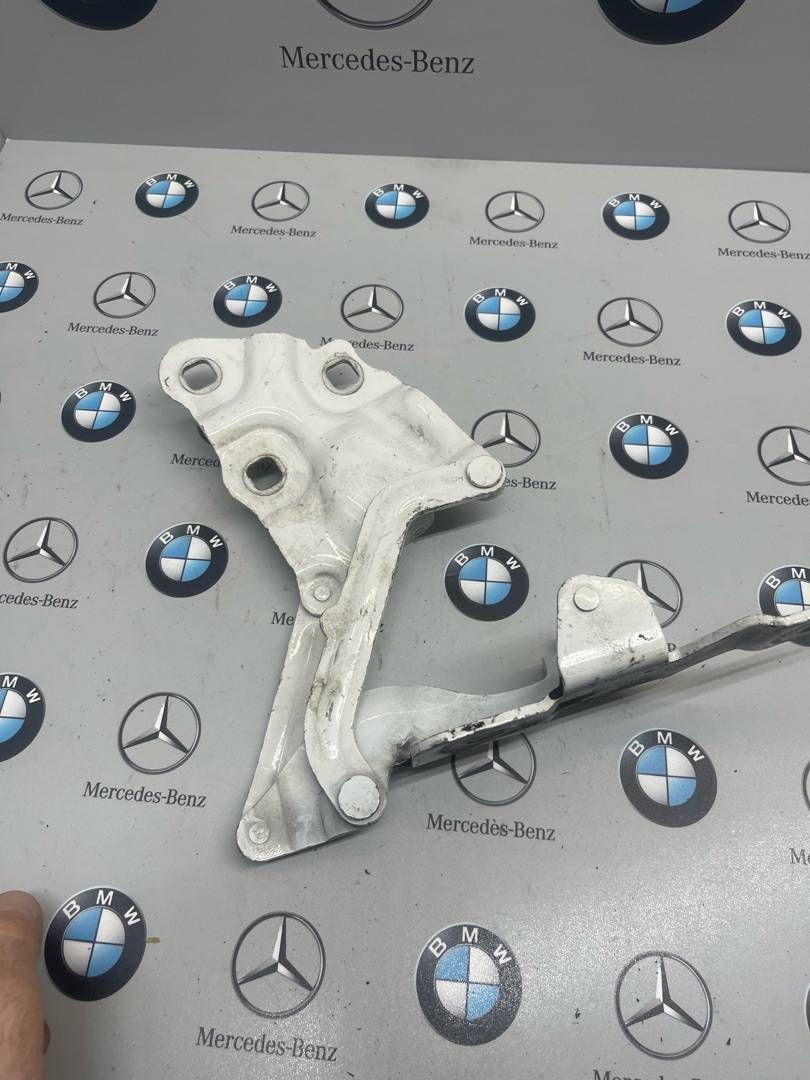петля капота правая BMW X3 F25 2014, 2.8 л., бензин, 7210730